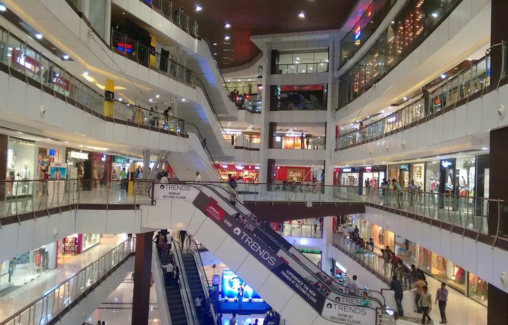 Hotel New Sunder at Treasure Island Mall - 5 KM